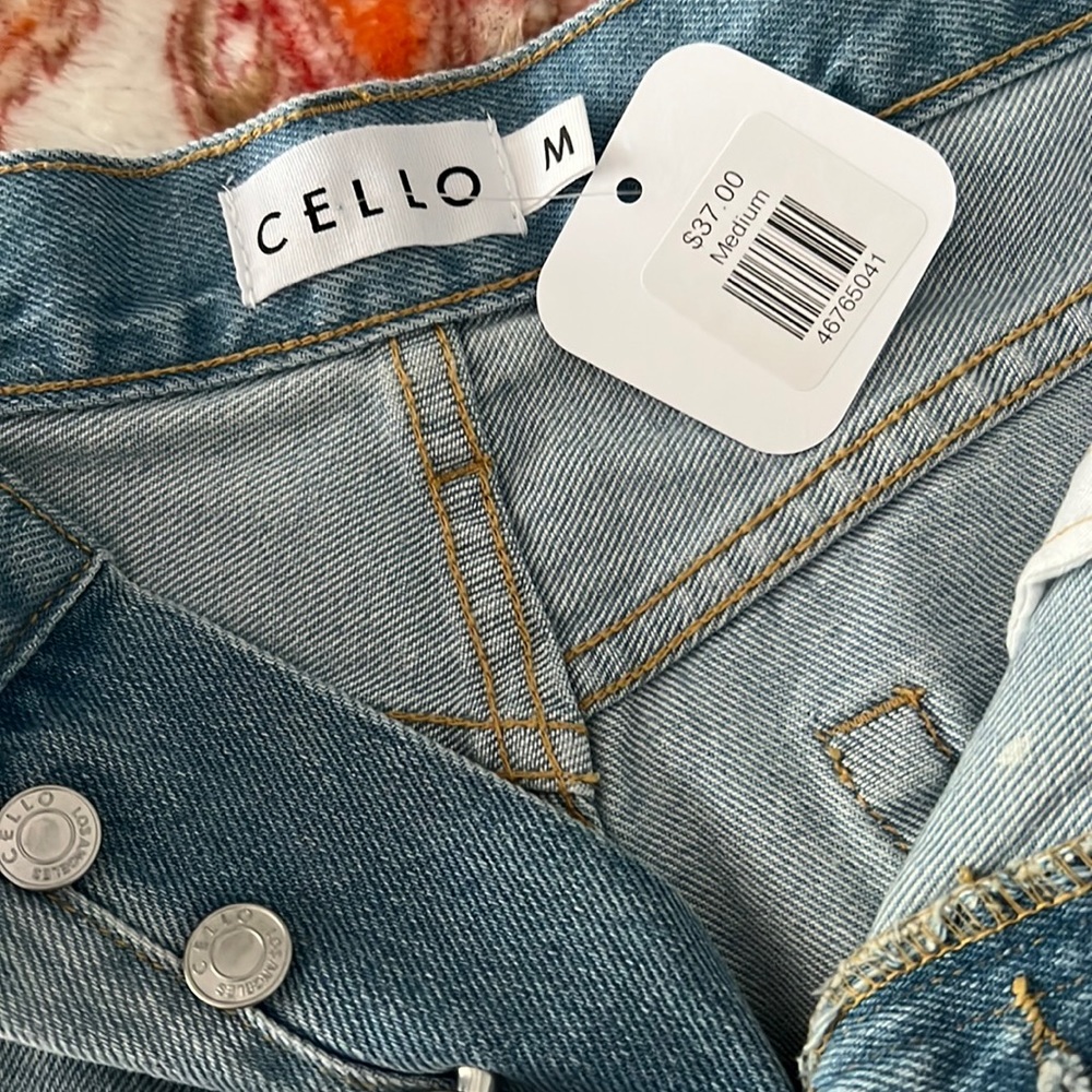Size Medium High Waisted Cello shorts NWT